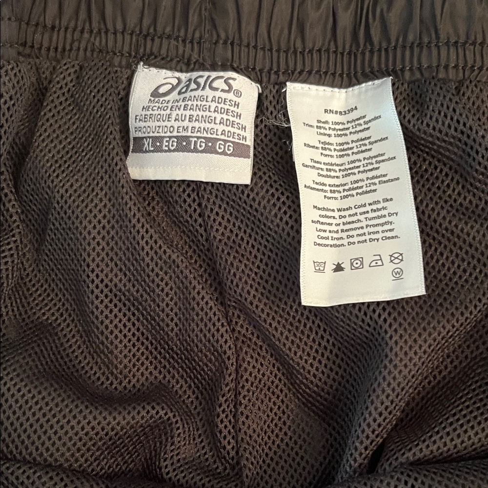 Asics Black Pants with Red and Reflective Details - Picture 6 of 7
